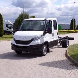IVECO - DAILY 35C18H D furgon alváz elölről